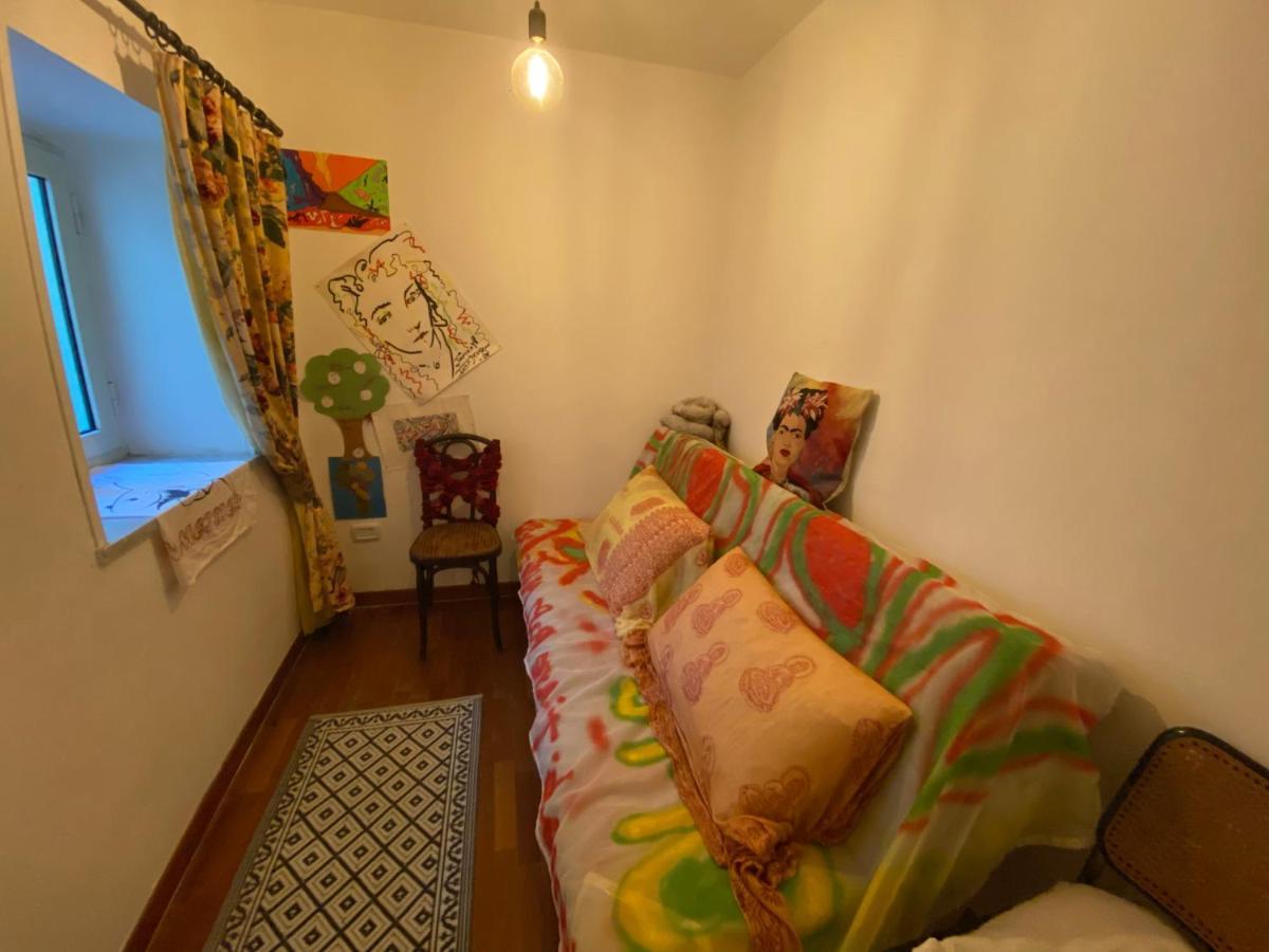 Casa Gioia, Tra Palazzo Reale,Lungomare E Monte Echia Apartment Naples Luaran gambar