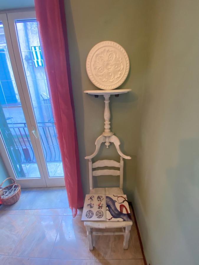 Casa Gioia, Tra Palazzo Reale,Lungomare E Monte Echia Apartment Naples Luaran gambar